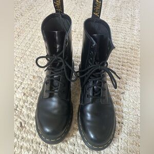 Dr. Martens Airwave